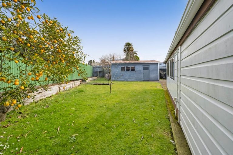 Photo of property in 33 Kowhai Street, Inglewood, 4330