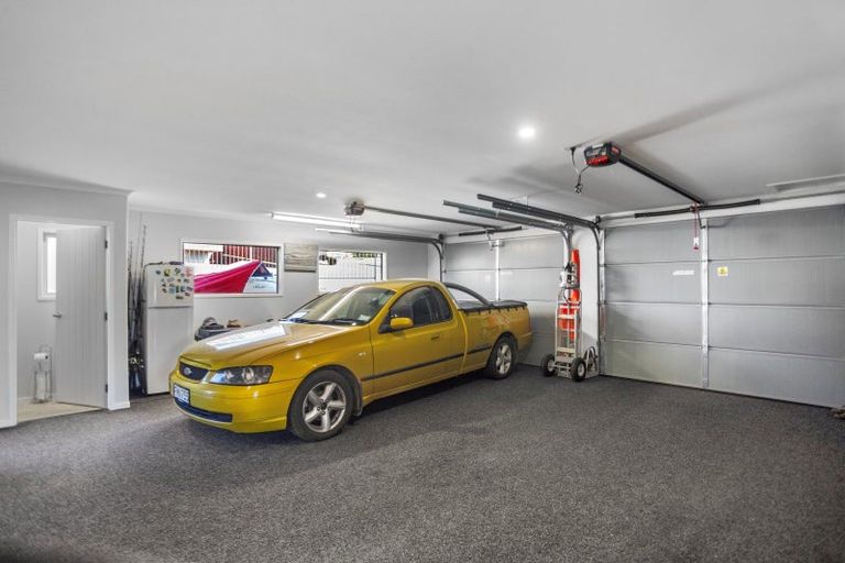 Photo of property in 13 Tohora View, Waihi Beach, 3611