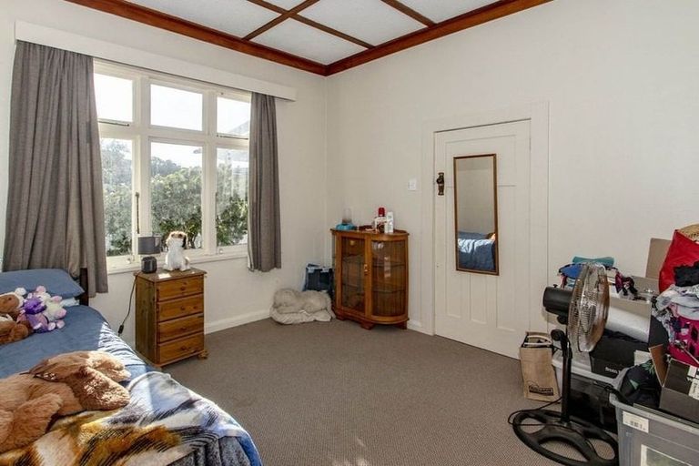 Photo of property in 14 Guys Hill Road, Hospital Hill, Napier, 4110