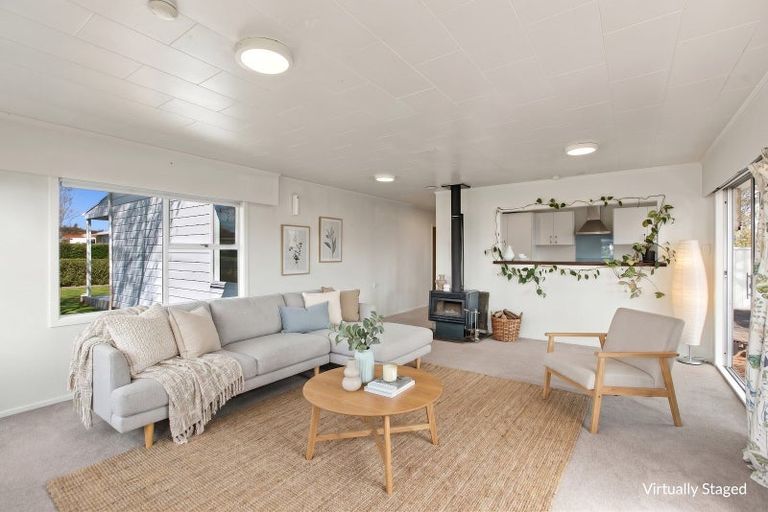 Photo of property in 19 Carey Street, Waitara, 4320