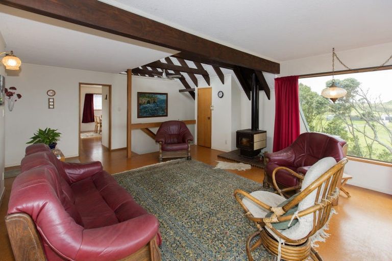 Photo of property in 11 Ripiro Drive, Baylys Beach, Dargaville, 0377