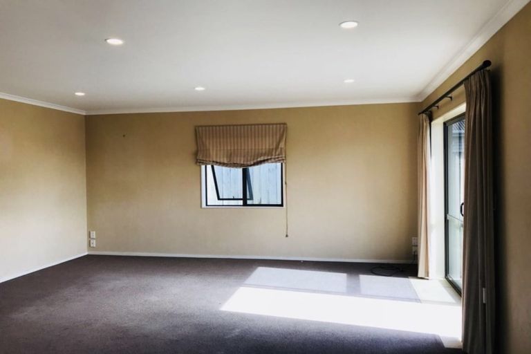 Photo of property in 67 Heath Street, St Andrews, Hamilton, 3200