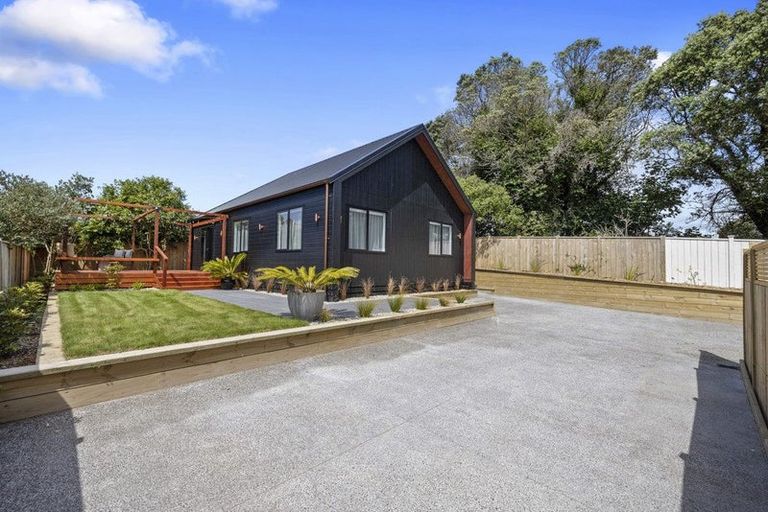Photo of property in 47a Mangorei Road, Strandon, New Plymouth, 4312
