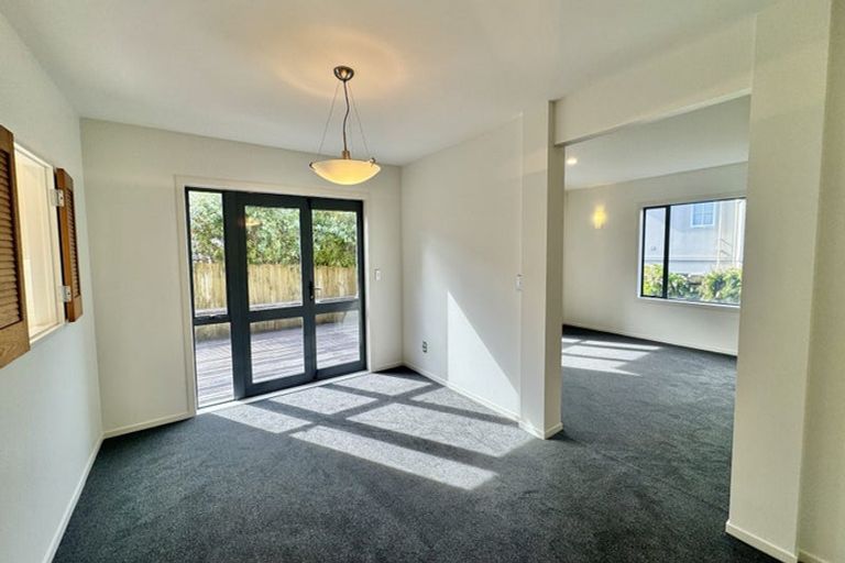 Photo of property in 4/35 John Court Street, Birkenhead, Auckland, 0626
