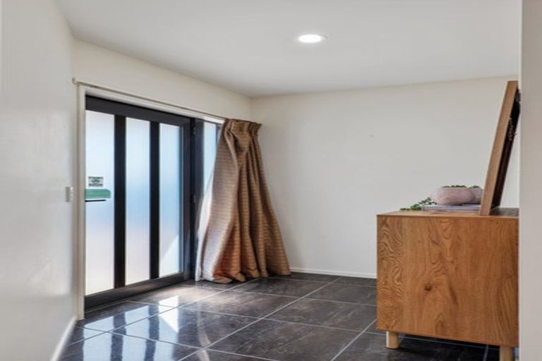 Photo of property in 1/66 Broadhaven Avenue, Parklands, Christchurch, 8083