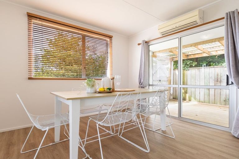 Photo of property in 11 Kanawa Street, Waikanae, 5036