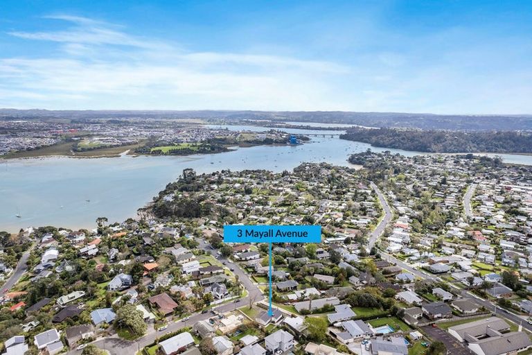 Photo of property in 3 Mayall Avenue, Beach Haven, Auckland, 0626