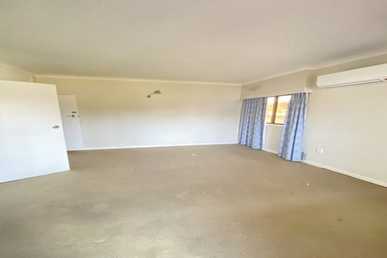 Photo of property in 48 Kitchener Road, Milford, Auckland, 0620
