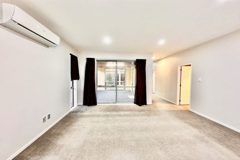 Photo of property in 18 Dromoland Drive, Flat Bush, Auckland, 2019