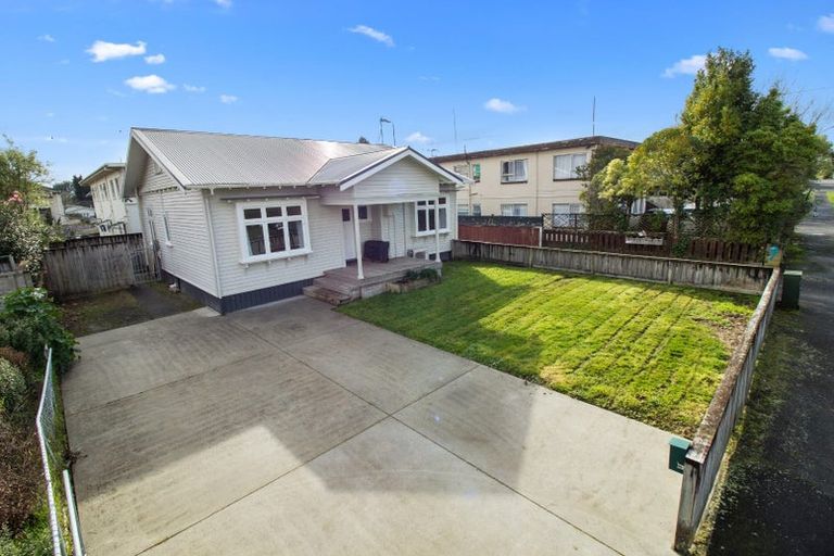 Photo of property in 9 Coates Street, Hamilton East, Hamilton, 3216