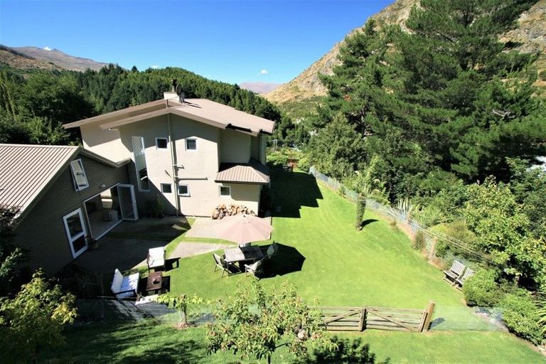 Photo of property in 11 Mcchesney Road, Arthurs Point, Queenstown, 9371