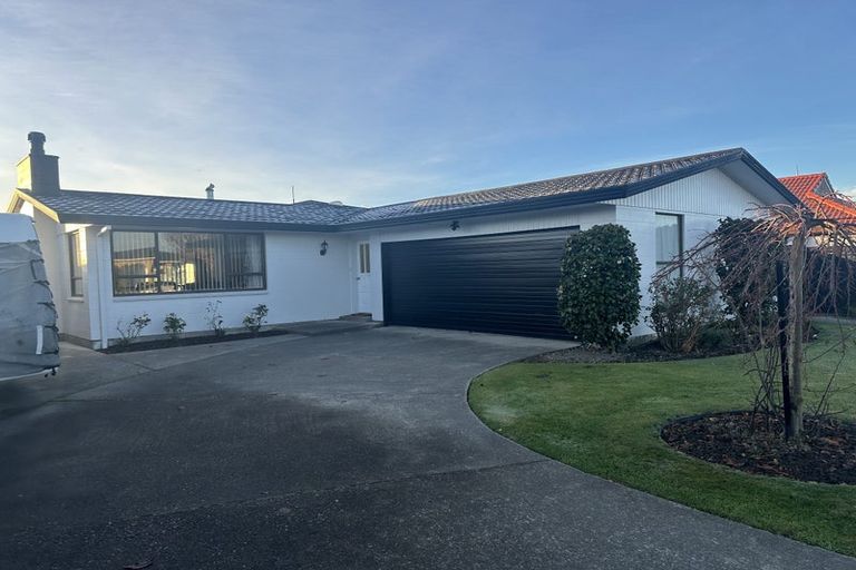 Photo of property in 8 Kinley Street, Rangiora, 7400