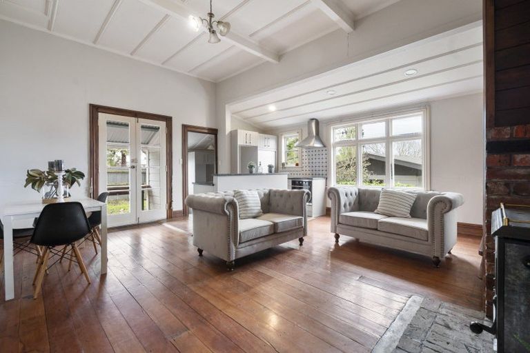 Photo of property in 66 Bridge Street, Bulls, 4818