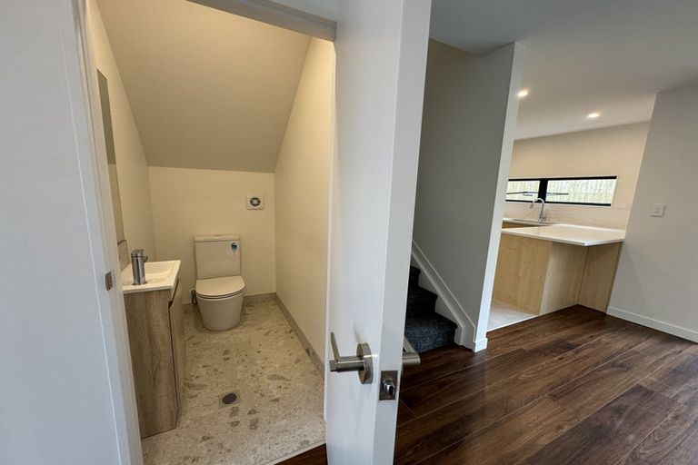 Photo of property in 1d Westall Road, New Lynn, Auckland, 0600