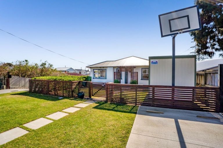 Photo of property in 7 Saxton Road, Upper Vogeltown, New Plymouth, 4310