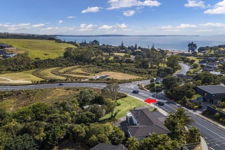 Photo of property in 1088 Beach Road, Torbay, Auckland, 0630