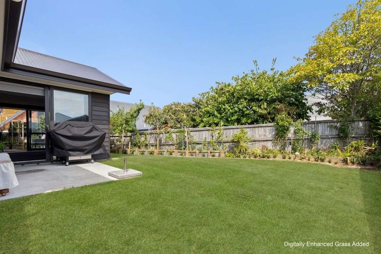 Photo of property in 5 Faber Place, Rototuna North, Hamilton, 3210