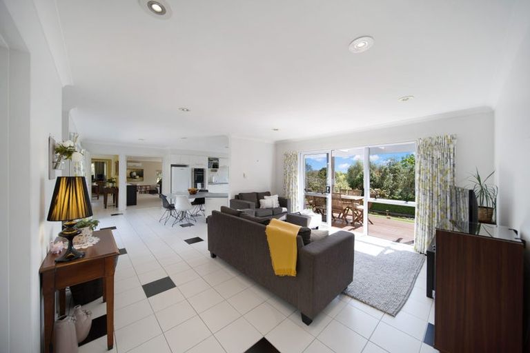 Photo of property in 39 Ohiwa Road, Papakura, 2582