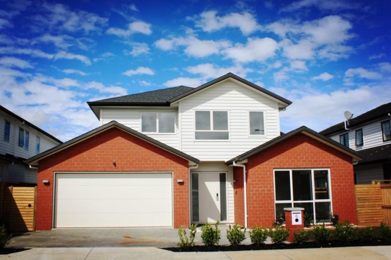 Photo of property in 6 Rauaruhe Road, Karaka, Papakura, 2113