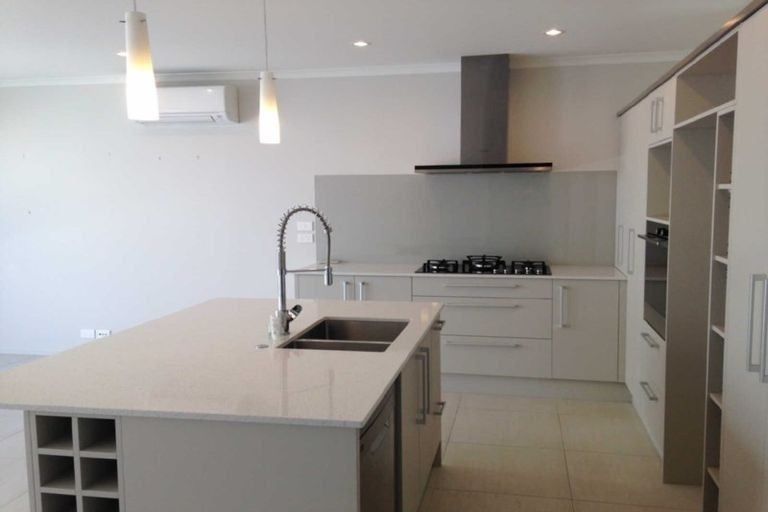 Photo of property in 12 Riviera Drive, Flat Bush, Auckland, 2019