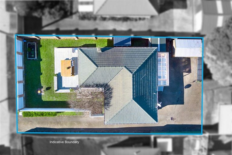 Photo of property in 1/18 Strid Road, Te Atatu South, Auckland, 0610