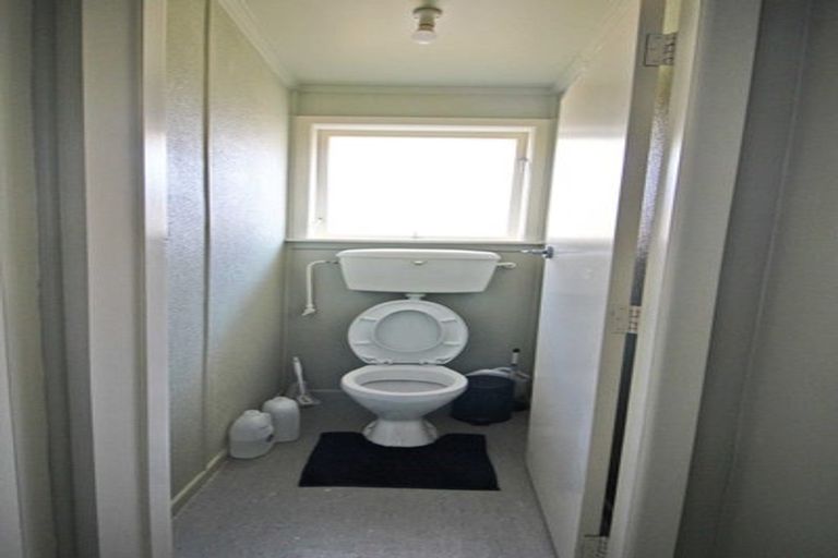 Photo of property in 1 Gazeley Avenue, Silverdale, Hamilton, 3216