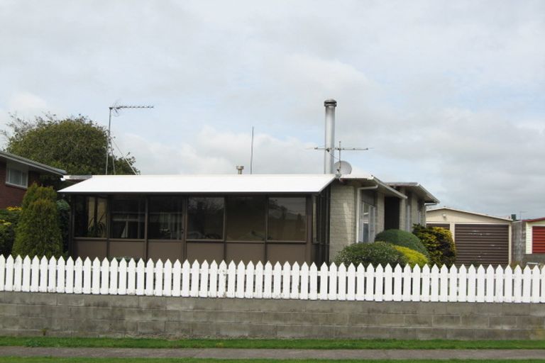 Photo of property in 45 Stafford Street, Waitara, 4320