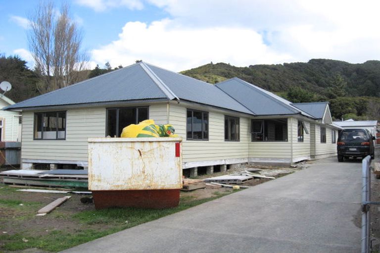 Photo of property in 155 Wainuiomata Road, Wainuiomata, Lower Hutt, 5014