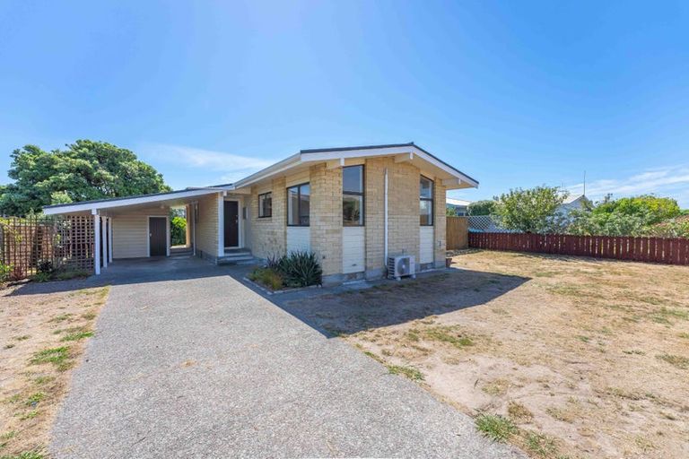 Photo of property in 11 Mountainview Terrace, Otaki Beach, Otaki, 5512