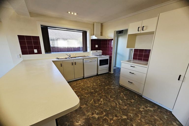 Photo of property in 36 Springbank Street, Bryndwr, Christchurch, 8053