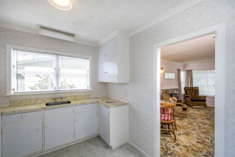 Photo of property in 33 Rugby Street, Levin, 5510