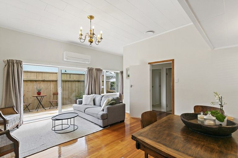 Photo of property in 75 Burgess Road, Johnsonville, Wellington, 6037