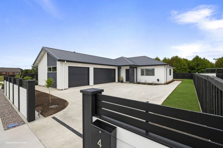Photo of property in 4 Kiwitea Grove, Feilding, 4702