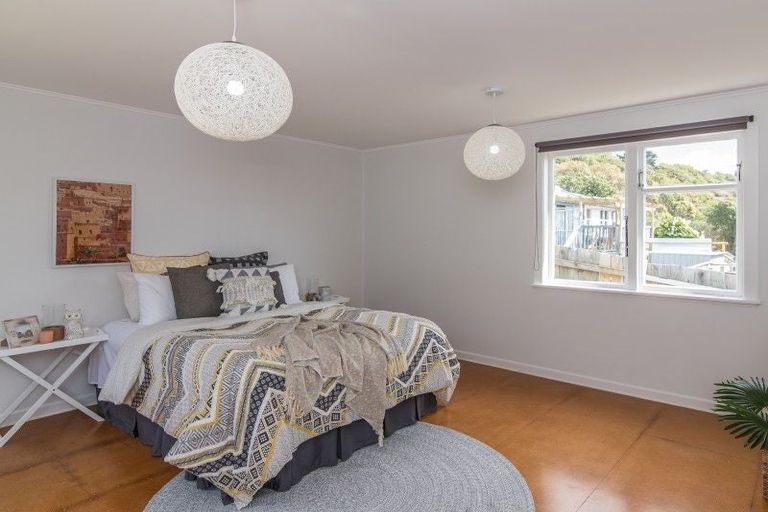 Photo of property in 37 Tukanae Street, Strathmore Park, Wellington, 6022