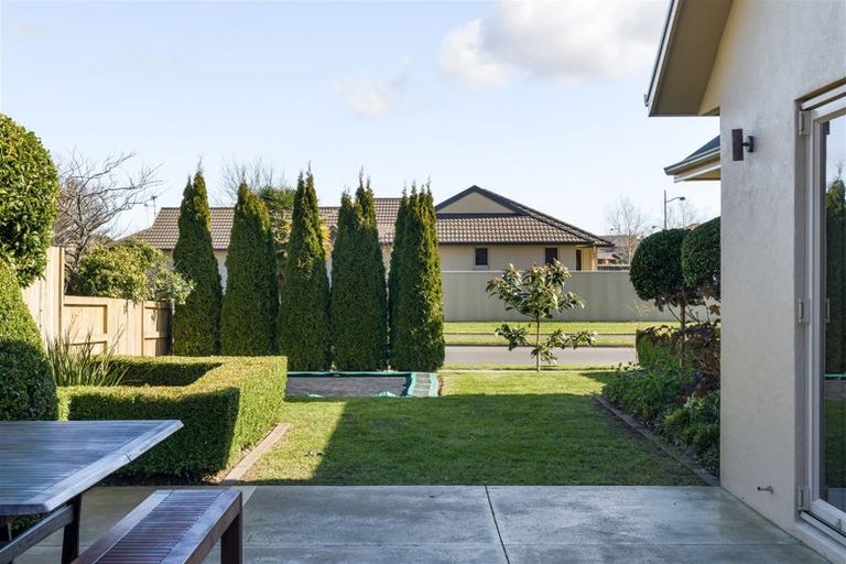 Photo of property in 69 Wiltshire Drive, Huntington, Hamilton, 3210