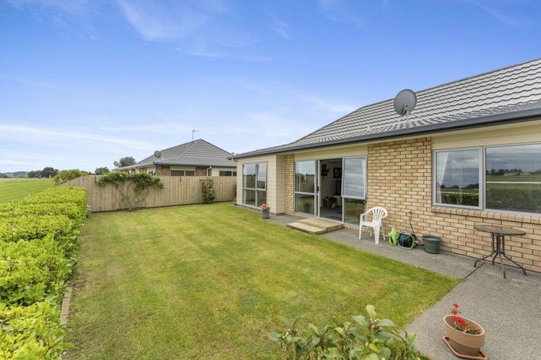 Photo of property in Trackside Villas, 7/91 Mako Mako Road, Levin, 5510