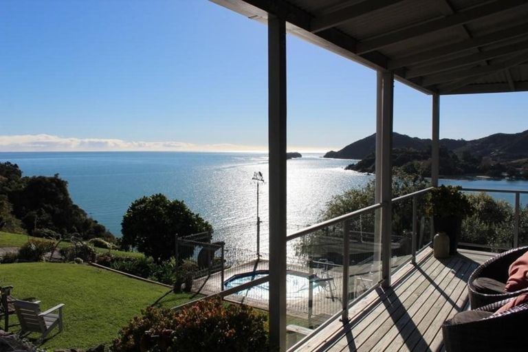 Photo of property in 1090c Abel Tasman Drive, Ligar Bay, Takaka, 7183