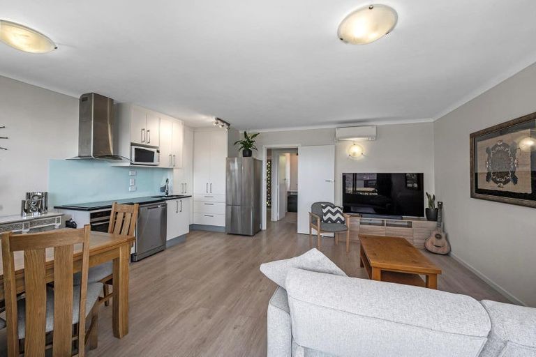 Photo of property in 6/20 Saltburn Road, Milford, Auckland, 0620