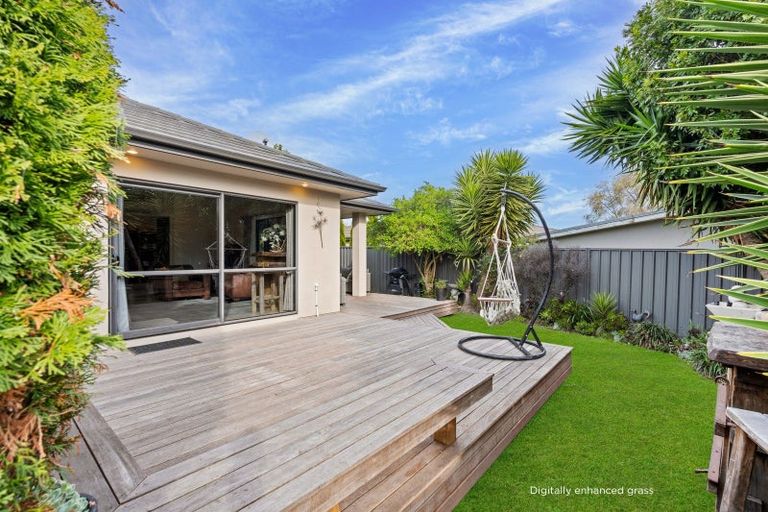 Photo of property in 6 Kirkpatrick Place, Havelock North, 4130