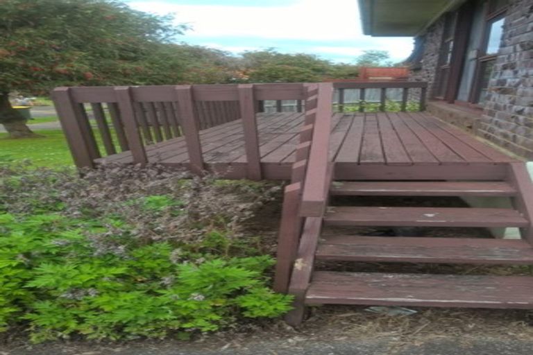 Photo of property in 1/21 Liam Place, Half Moon Bay, Auckland, 2012