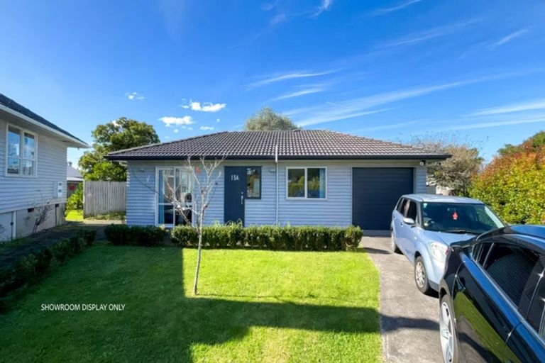 Photo of property in 15 Ware Place, Pakuranga Heights, Auckland, 2010