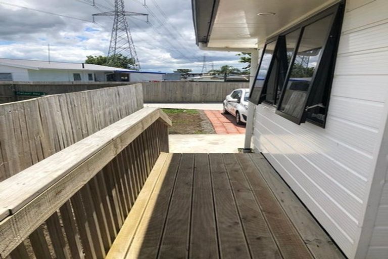 Photo of property in 14 Serrano Place, Clover Park, Auckland, 2023