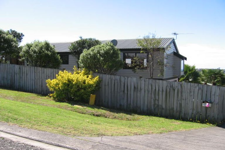 Photo of property in 589e East Coast Road, Browns Bay, Auckland, 0632