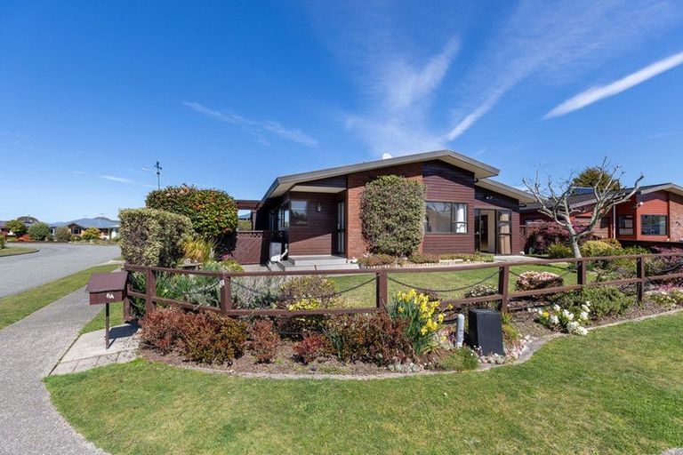 Photo of property in 8a Totara Park Avenue, Motueka, 7120