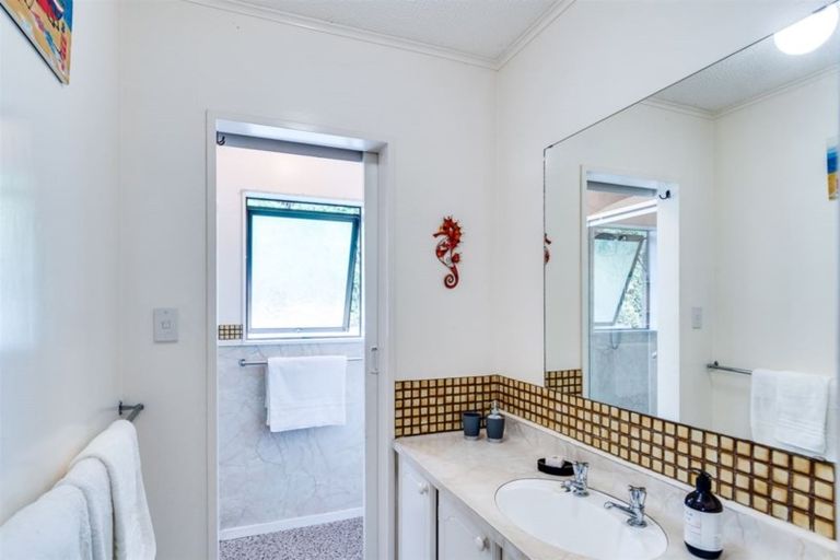 Photo of property in 211 Whirinaki Road, Eskdale, Napier, 4182