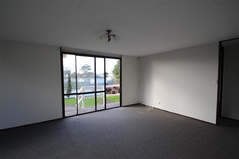 Photo of property in 77 Boundary Road, Clover Park, Auckland, 2019