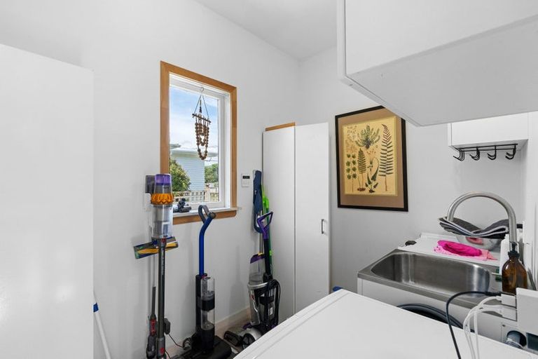 Photo of property in 32 York Street, Levin, 5510