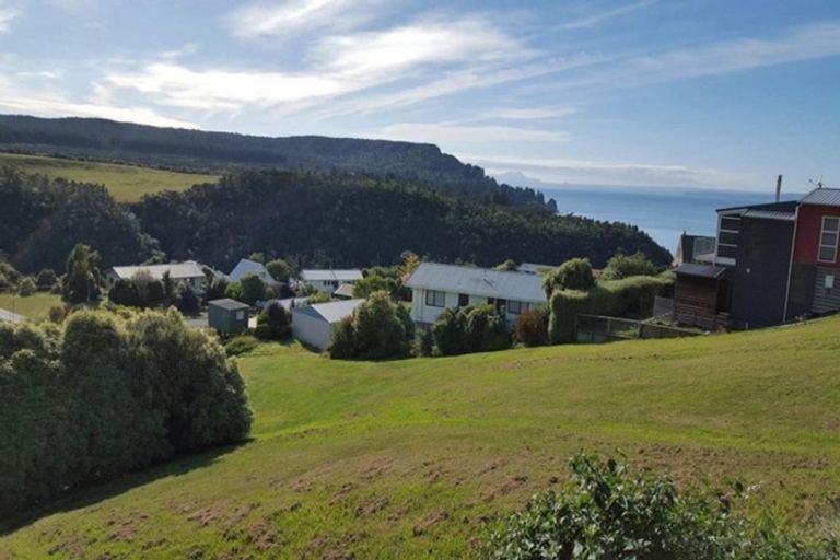 Photo of property in 37 Turangitukua Terrace, Kuratau, Turangi, 3381