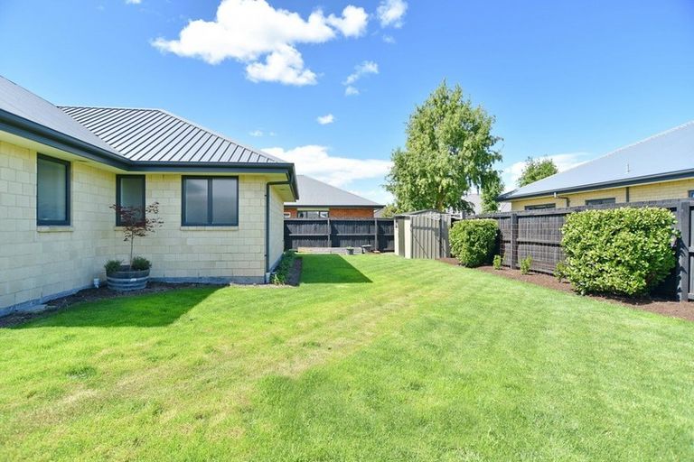 Photo of property in 11 Taiwhenua Street, Rangiora, 7400