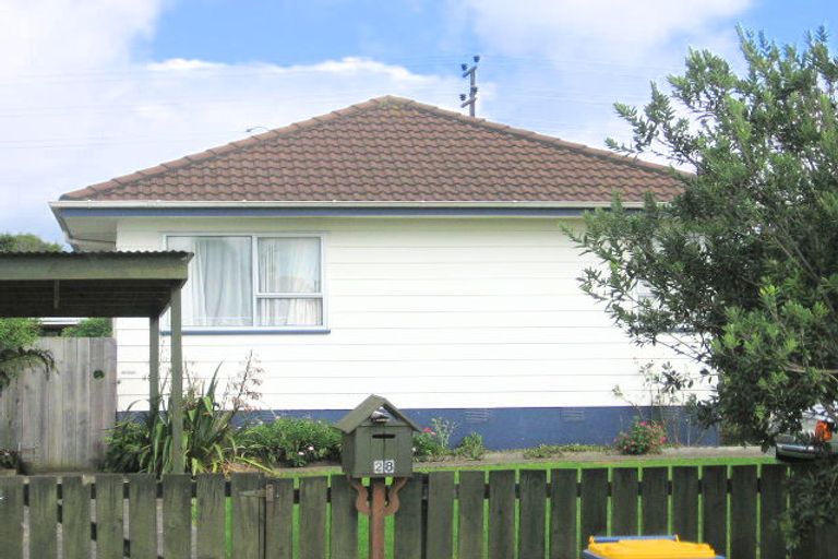 Photo of property in 28 Silverstone Place, Henderson, Auckland, 0612